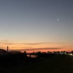 〜 素材とコスト 〜 いい素材を使えば、コストは上がる。 素材とコスト。永遠のテーマ。 ニーズ、競合、売上、収益など、総合的に考慮して、最適な選択をする。 総合的に考慮すること。一番難しい判断だと感じます。 経験や知識、多くの方の助言などを基礎として、目線を広げる。 トライアンドエラーを繰り返し、最適解を見つけていく。 素材とコストの関係について議論する機会があり、そう感じました。 俯瞰的な視点。判断の場面では常に意識して、最適解を考えてまいります。 #行政書士 #大田区 #企業法務経験 #安心への伴走者 #課題解決サポート #契約書の作成チェック #行政への申請手続支援 #コラム #素材とコスト