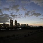 〜 情報と、安心感 〜 今日、2月4日は立春。 寒い日はまだ続きますが、暦の上では春。 春の訪れを知らせてくれ、なんだか少し安心します。 情報。早めに伝えることで、安心する。 季節の話題から、ビジネスの基本を改めて教えられた気がします。 求められる情報を、前広に、正確にお伝えすることで、安心感のあるサービスを心がけてまいります。 #行政書士 #大田区 #企業法務経験 #安心への伴走者 #課題解決サポート #契約書の作成チェック #行政への申請手続支援 #コラム #情報と安心感