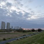 〜 短く感じる、時間の使い方 〜 病院の待合室。混雑、待ち時間。 調べ物をしたり、考えごとをしたり。 ひとりになれる時間。 昨日、病院の待合室で結構長い待ち時間を過ごしましたが、集中できる時間になり、意外と短く感じました。 時間は、どう使うかで、感じる長さが変わる。 改めて実感しました。 短く感じる、時間の使い方。心がけてまいります。 #行政書士 #大田区 #企業法務経験 #安心への伴走者 #課題解決サポート #契約書の作成チェック #行政への申請手続支援 #コラム #短く感じる時間の使い方