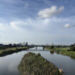 〜 安定と、停滞 〜 晴れの日が続き、安定した天気。 雨雲が停滞し、ぐずついた天気。 安定と、停滞。 同じ状態が続くことを表す言葉。 でも、意図する内容は大きく異なる。 良い状態が続くのか、悪い状態が続くのか。 状況に応じた判断と対応が肝要だと感じます。 安定は維持し、停滞は改善する。 状況を正確に把握し、マッチしたサポートを提供してまいります。 天候が安定しない時期が近づいていますが、くれぐれもご自愛ください。 #行政書士 #大田区 #企業法務経験 #安心への伴走者 #課題解決サポート #契約書の作成チェック #行政への申請手続支援 #コラム #安定と停滞