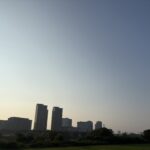 〜 東京オリンピック 〜 2021年の今日、7月23日。東京オリンピックの開会式が行われました。 新型コロナウイルスの影響で、1年遅れでの開催。かつ、無観客。 開催・運営にあたっては、前例のない課題の連続だったと思いますが、選手の方々の活躍に興奮し、感動したことを思い出します。 難しい条件の下、知恵を絞り、テストし、修正する。 その積み重ねが、興奮と感動を下支えしていたんだと、改めて感じます。 経験したことのない事態、難しい条件。 仮説と検証を積み重ね、最善の策を講じる。 最適なサポートを提供してまいります。 #行政書士 #大田区 #企業法務経験 #安心への伴走者 #課題解決サポート #契約書の作成チェック #行政への申請手続支援 #コラム #東京オリンピック