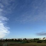 〜 バランス 〜 清々しい。 今朝の東京は、この表現がぴったりの気候。 風、気温、空模様。 すべてが清々しさを支えていると感じました。 何か1つだけ目立つのではなく、それぞれが適度に調和して、支え合う。 今朝の気候から、その大切さを改めて意識しました。 バランスを意識して、マッチしたサポートを心がけてまいります。 #行政書士 #認定経営革新等支援機関 #大田区 #企業法務経験 #安心への伴走者 #課題解決サポート #契約書の作成チェック #行政への申請手続支援 #コラム #バランス